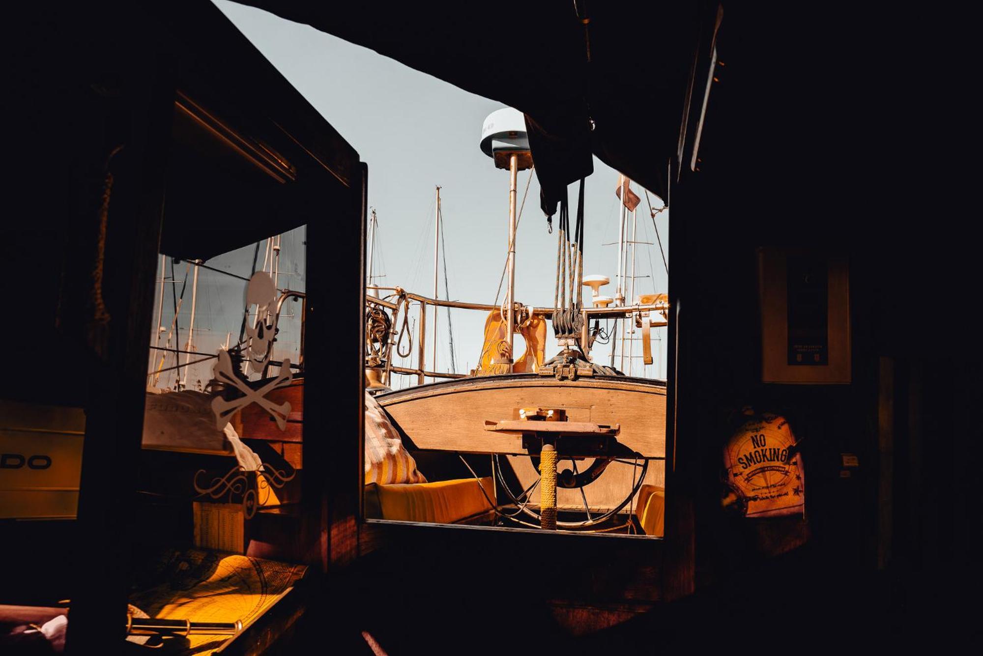 The Captains Locker - 30Ft Yacht ซานมิเกลเดียโบนา ภายนอก รูปภาพ