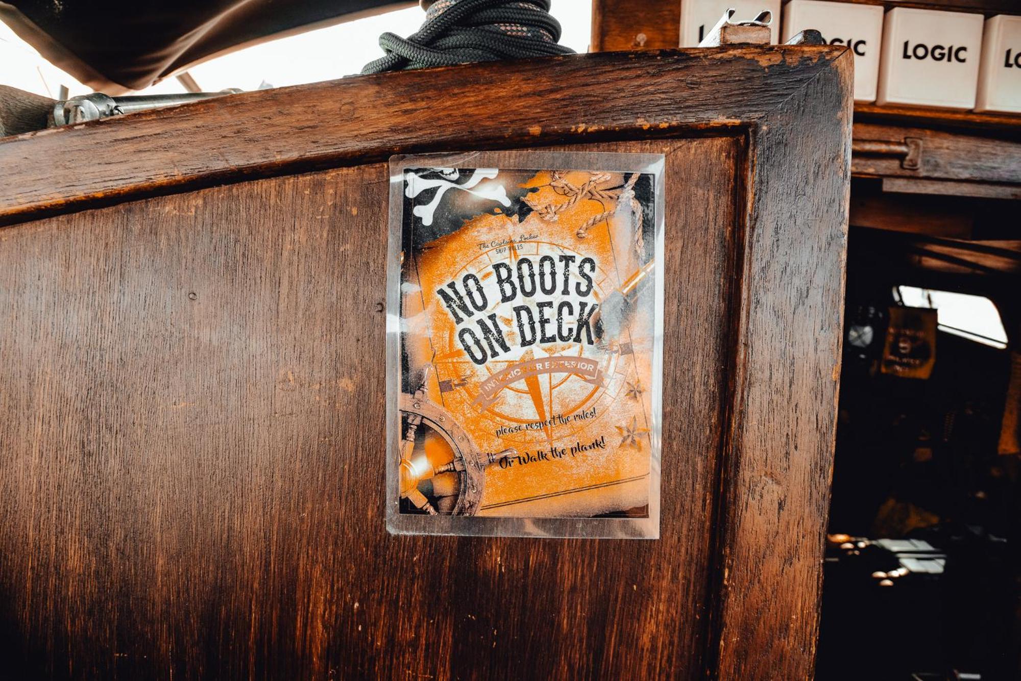 The Captains Locker - 30Ft Yacht ซานมิเกลเดียโบนา ภายนอก รูปภาพ